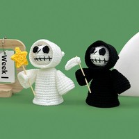 Peluche chauve-souris positive au crochet faite à la main pour les fans d'esthétique macabre, cadeau de fête d'Halloween, fil apaisant et durable, décoration d'Halloween