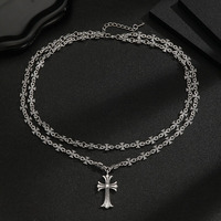 Collier croix vintage en acier inoxydable à 2 couches, chaîne à maillons fleuris argentée vieillie, pendentif gothique unisexe, style punk tendance