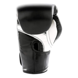 Gants de boxe personnalisés 2026 en cuir de vache véritable et mousse respirante, gants d'entraînement MMA de haute qualité, taille et couleur personnalisables - Product Image 3
