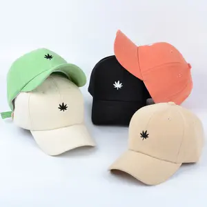 Versatile nero berretto da baseball del sole di primavera a prova di cappello paio di cappello di estate nuovo maple leaf ricamato delle donne curvo cap bordo