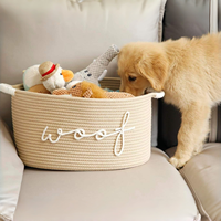 Panier à jouets pour chien en corde de coton écologique, broderie personnalisée « Woof », bac de rangement pour animaux de compagnie, tissé à la main, petit organisateur de jouets pour chien avec poignées