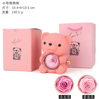 Boîte à fleurs décorative avec ours en peluche et rose éternelle, collier avec pendentif ours, boîtes à bijoux rotatives avec rose éternelle, cadeaux de Saint-Valentin en promotion