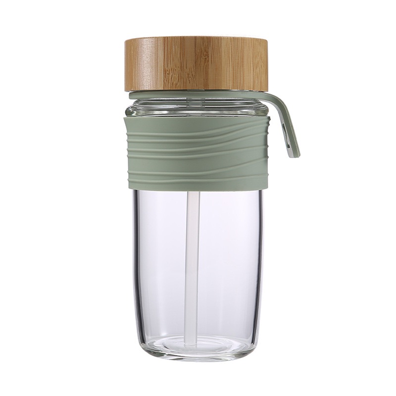 600ml Single layer glass fitness outdoor glass cup with straw silicone glass bottle