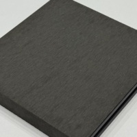 Revêtement de terrasse en composite bois-plastique (WPC) de haute qualité, résistant aux intempéries, creux, personnalisé, pour extérieur