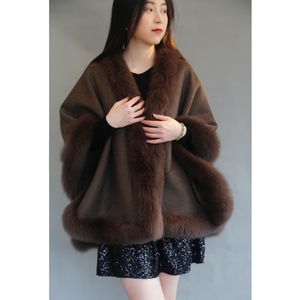 Tùy chỉnh bán buôn Len cashmere pha trộn đôi phải đối mặt với phụ nữ thanh lịch lớn CAPE <span class=keywords><strong>Shawl</strong></span> với Fox Fur TRIM tất cả các xung quanh - Product Image 6