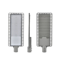 Logement en aluminium extérieur en gros d'usine IP66 SMD3030 a mené le réverbère 50W 100W 120W 150W 200W 250W avec la lentille pour la rue de route
