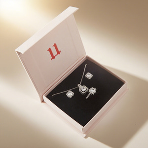 Nuevo diseño personalizado al por mayor Kraft lujo pequeños hombres collar paquete Bijoux caja <span class=keywords><strong>de</strong></span> regalo pendientes caja <span class=keywords><strong>de</strong></span> embalaje - Product Image 1
