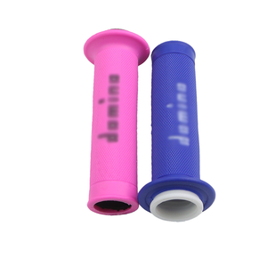 <span class=keywords><strong>Poignée</strong></span> de guidon de moto modifiée en caoutchouc antidérapant de haute qualité de la série A010 italienne universelle - Product Image 3