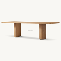 Table à manger rectangulaire en chêne clair raffiné, profil contemporain arrondi, double support nervuré, table de dîner de style héritage pour villa