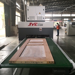 آلة تجميع إطارات الأبواب الخشبية الصلبة بالتردد الراديوي، بيع مباشر من المصنع - Product Image 1