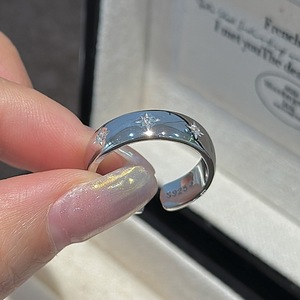 Bague en argent pur S925, étoile à six branches, style vintage simple et tendance, avec un design de niche et une ouverture en forme d'étoile - Product Image 1