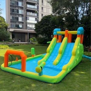Piccolo castello gonfiabile all'aperto nuovo con lo spruzzo dell'acquascivolo dei bambini gioca <span class=keywords><strong>il</strong></span> castello dall'acqua per i bambini che giocano al cortile - Product Image 3