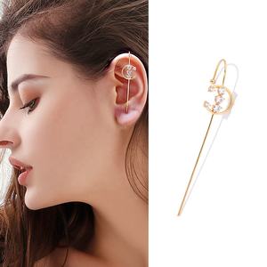 RAKOL EP2594 Pendientes chapados en oro estilo oruga envueltos en circonita con incrustaciones de moda para mujer - Product Image 1