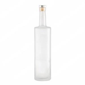 Bouteilles en verre rondes avec <span class=keywords><strong>bouchon</strong></span> <span class=keywords><strong>pour</strong></span> spiritueux, liqueurs, boissons, gin, <span class=keywords><strong>cidre</strong></span>, saké, vodka, méad, brandy, contenance 500 ml et 750 ml - Product Image 1