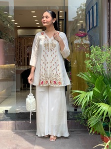ชุดคุรตะผ้าฝ้ายปักลายครีมสำหรับผู้หญิง ทรงหลวม ความยาวระดับข้อเท้า สไตล์ลำลองแบบดั้งเดิม  แบบอินเดีย ปากีสถาน - Product Image 6