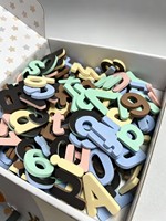 Ensemble d'aimants éducatifs pour enfants, lettres magnétiques ABC majuscules et minuscules codées par couleur, pour la cuisine et le réfrigérateur