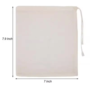 Bolsa de Regalo Navideña de Algodón Ecológico con Doble Cordón Personalizada, Logotipo y Diseño Personalizados, Color Camel, Tamaño Pequeño - Product Image 2