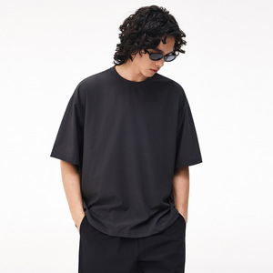 เสื้อยืดผ้าตาข่ายระบายอากาศ รุ่นใหม่ ฤดูใบไม้ผลิ/ฤดูร้อน ปี 2026 แห้งเร็ว เย็นสบาย น้ำหนักเบา เหมาะสำหรับออกกำลังกาย แบบยูนิเซ็กซ์ ผลิตจำนวนน้อย รับสั่งทำพิเศษ - Product Image 2