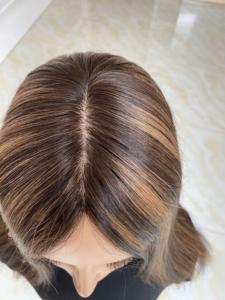 # HAWAII 5x6.5'' Silk Topper Brown Balayage Prêt à expédier Cheveux vierges européens naturels Base en soie naturelle pour femmes souffrant de perte de cheveux - Product Image 3