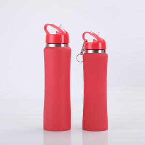 Bouteille isotherme portable en acier inoxydable de 600 ml et 750 ml pour activités de plein air, isolation sous vide 6-12 heures, design classique, pour le sport et la ceinture - Product Image 5