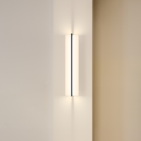 Lustre moderne minimaliste nordique en forme de bande longue, corps de lampe en métal avec peinture au four, idéal pour hall d'hôtel, chambre à coucher, salle à manger