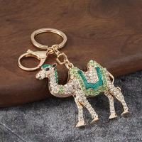 Porte-clés mousqueton coloré en émail et strass, pendentif créatif en alliage de zinc représentant un chameau, animal du désert, pour ornement de voiture ou cadeau