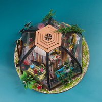 Kit de maison de poupée miniature DIY Sunlit Greenhouse avec lumière LED, kit de modèle en bois fait main pour les amateurs de plantes
