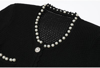 Robe longue décontractée haut de gamme pour femme, tricotée, à manches courtes, avec boutons perlés et poches décoratives, pour un look quotidien élégant.