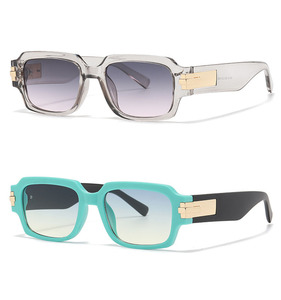 Gafas de Sol Retro Cuadradas con Montura de Concha de Tortuga - Product Image 3