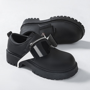 Nouvelles Chaussures <span class=keywords><strong>Femme</strong></span> <span class=keywords><strong>Pas</strong></span> Chères Livraison Gratuite Bottines Derby Noires à Bout Large à Prix Bas Fabricant de Chaussures de Mode en PVC Exportation Usine - Product Image 2