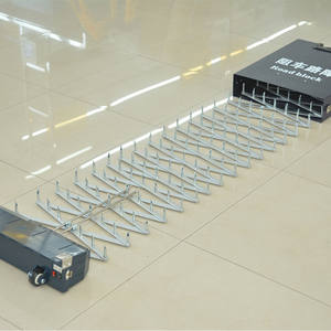 Barriera Anti-Pneumatici Portatile per Sicurezza Stradale, Blocco Stradale per Fermare le Auto - Product Image 2