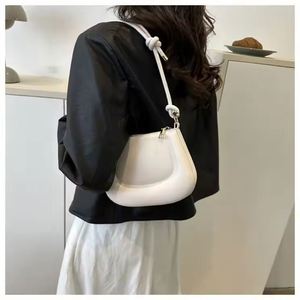 Wholesale Used Bag Economical Famous Different Colors Used Bags Branded Ladies Women <b>Mixed</b> <b>Box</b> Bales Hand Bag Used in Bales - Product Image 3