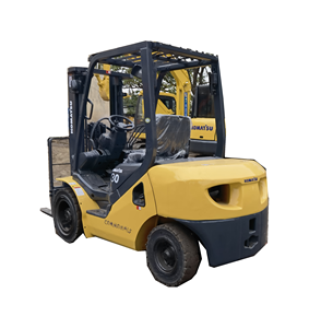 Montacargas Komatsu Usado Original de Japón, 30 Toneladas, Diésel, Fd300, Montacargas Komatsu de 2.5 Toneladas, Diésel, en Buen Estado, en Venta - Product Image 1