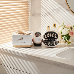 เครื่องดูแลผิวหน้ากระชับรูขุมขน ระบบยกกระชับใบหน้าด้วยแรงโน้มถ่วงด้วยหัวเพชร และเครื่องนวดหน้าด้วยหัวทองคำ - Product Image 1