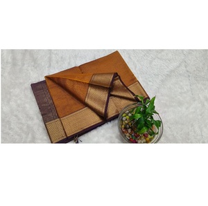 Sari Tradicional Maheshwari de Seda Color Mostaza con Pequeños Cuadros, Elegante, Tejido a Mano, Diseño Étnico, para Bodas, Fiestas y Eventos, para Mujer - Product Image 4