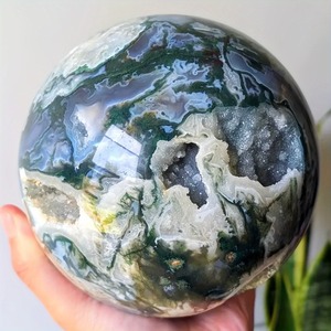 Sfera di Cristallo Naturale Grande 6.5-7cm per Cristalloterapia, Sfera di Agata Muschiata - Product Image 1