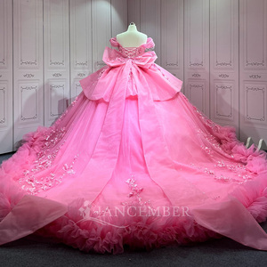 Vestido de Gala Rosa Lsmu188 para Quinceañera/Sweet 16 con Cola de Capilla y Escote Corazón, 100% Poliéster - Product Image 2