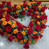 Bol à cage à fleurs Support de cage en mousse florale avec base en mousse florale en forme de coeur pour fleurs fraîches et artificielles