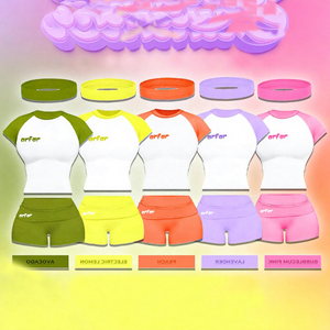 Completo Estivo 2026 da Donna: Set Due Pezzi in Cotone con T-shirt Baby Tee Color Block e Pantaloncini Pieghevoli, Completo Loungewear in Maglia da Donna - Product Image 1