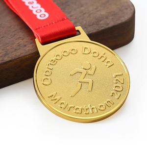 Medalla de Metal Dorada con Cordón para Medallas de Corredores de Media Maratón y Maratón - Product Image 1