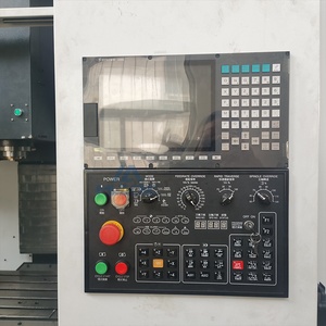Chất lượng cao trung tâm máy CNC Trung Quốc Bảo vệ đầy đủ vành đai fanuc Mitsubishi hệ thống điều khiển vmc1370 - Product Image 5