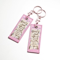 Porte-clés en tissu de style vintage mignon ours en forme de pomme pour sacs et clés de voiture Cadeau tendance pour femmes et hommes