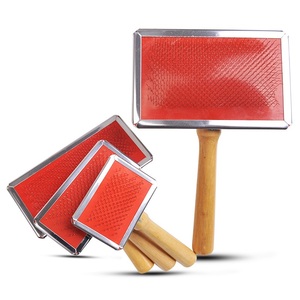 עץ במבוק טיפוח מסיר שיער חיות מחמד מעייל מסרק כלב מברשת עבור כלב - Product Image 6