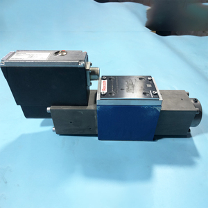 R900702586 VT-DFPE-A-2X/G24K0/2A0F/V-017 ตัวควบคุมแบบสัดส่วน 3/3 ทาง ชนิดควบคุมโดยตรง - Product Image 5