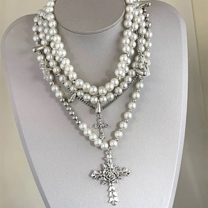 Collana a strati con croce vintage in argento e perle, collana gotica religiosa a più fili con perle finte, regalo per donna - Product Image 4