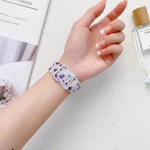 <span class=keywords><strong>Bracelet</strong></span> en Silicone <span class=keywords><strong>Transparent</strong></span> givré à motif de dessin animé pour <span class=keywords><strong>Apple</strong></span> <span class=keywords><strong>Watch</strong></span> 41mm 45mm toutes tailles de montre pour iWatch 7 6 5 - Product Image 3