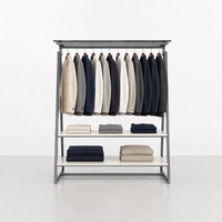 Porte-vêtements sur pied à 2 niveaux en fer gris avec cadre en acier inoxydable et plateau en verre, certifié CE
