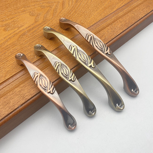 Sıcak Çinko Avrupa Tarzı Antika Çift delikli Bronz Kırmızı Pirinç Kapı Kolu Çekmece Çekme Mutfak Dolabı Çeker M Marka - Product Image 5