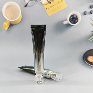 Tubo Cosmético Semirrígido de Aluminio y Plástico con Superficie Electrochapada, Logotipo Estampado en Oro y Tapa de Rosca Acrílica de 19mm y 22mm de Diámetro - Product Image 1