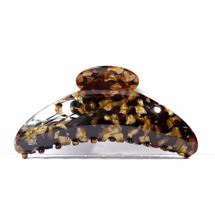 สีน้ำตาล